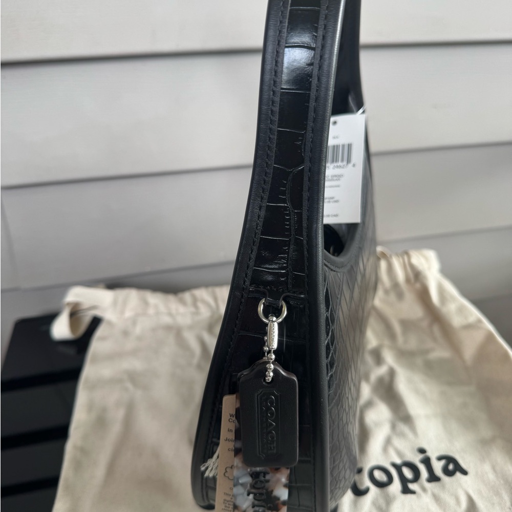 Black Croc-Embossed Coachtopia (by Coach) Ergo bag NWT - Picture 4 of 5